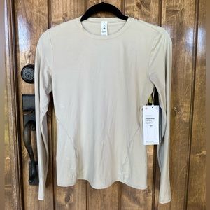 Lululemon Wundermost longsleeve, never worn